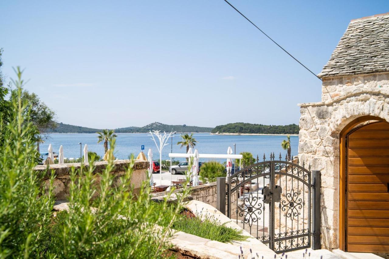 Apartments Mediteraneo Rogoznica ロゴズニッツァ エクステリア 写真
