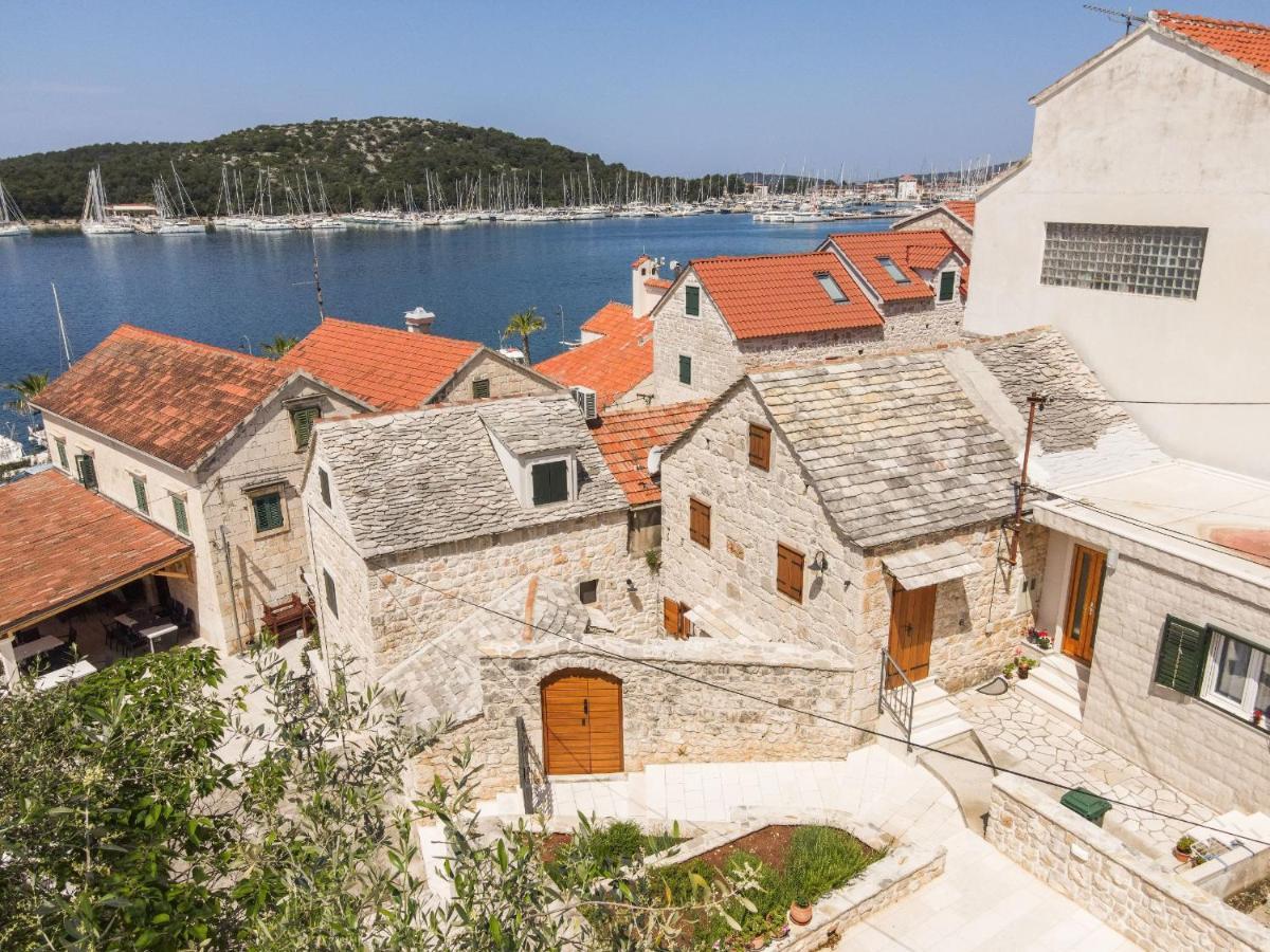 Apartments Mediteraneo Rogoznica ロゴズニッツァ エクステリア 写真